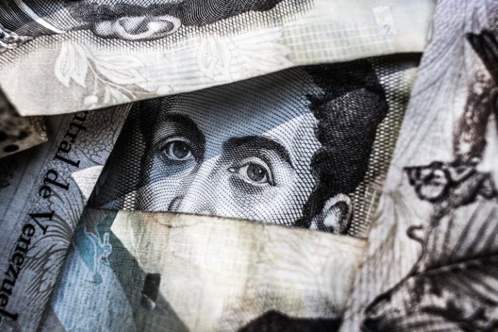 הניצוצות שבכסף: על הזיקה לרכוש בעולם קפיטליסטי